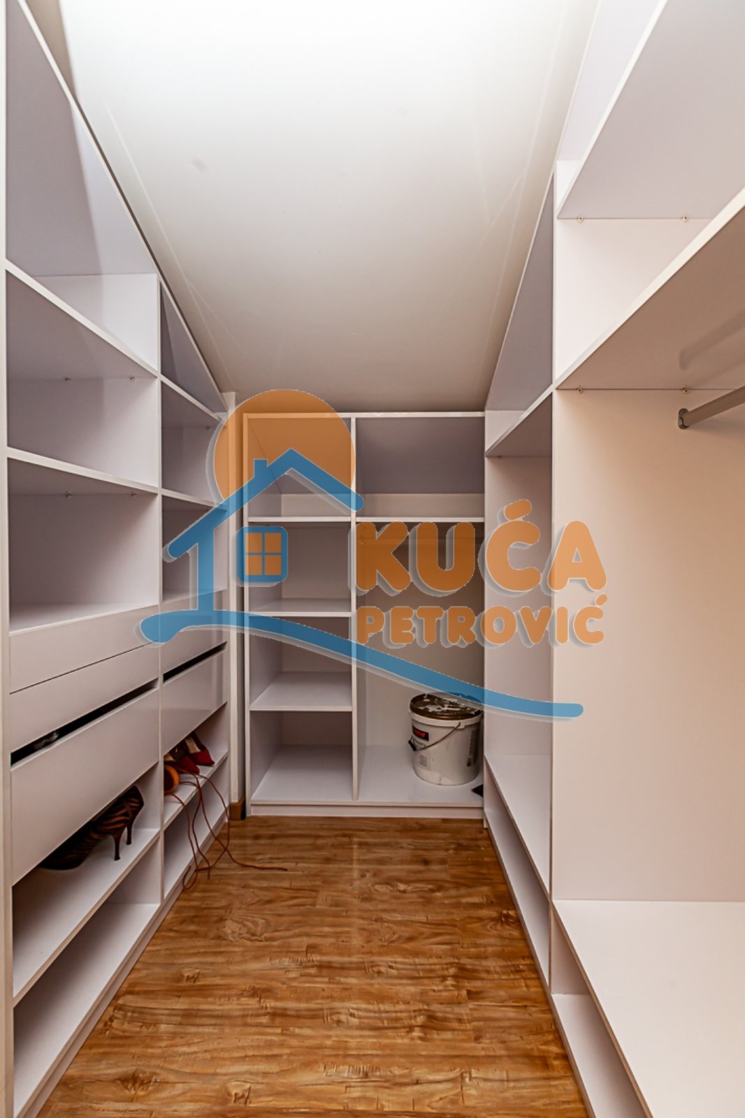 četvorosoban stan, 142 m2, Ćele kula, Nikole Kopernika ID: p-011262 7