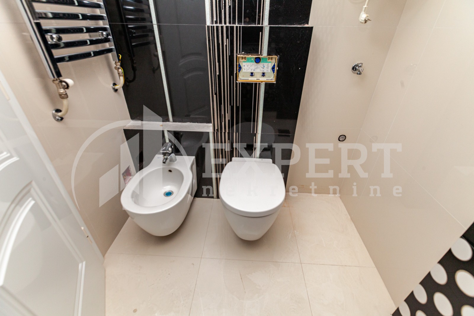 četvorosoban stan, 155 m2, Centar, Stanoja Bunuševca ID: p-05541 10