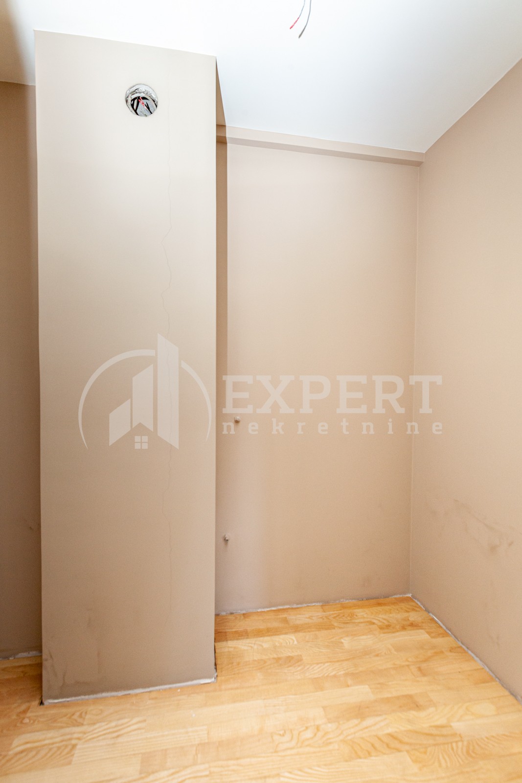 četvorosoban stan, 155 m2, Centar, Stanoja Bunuševca ID: p-05541 6