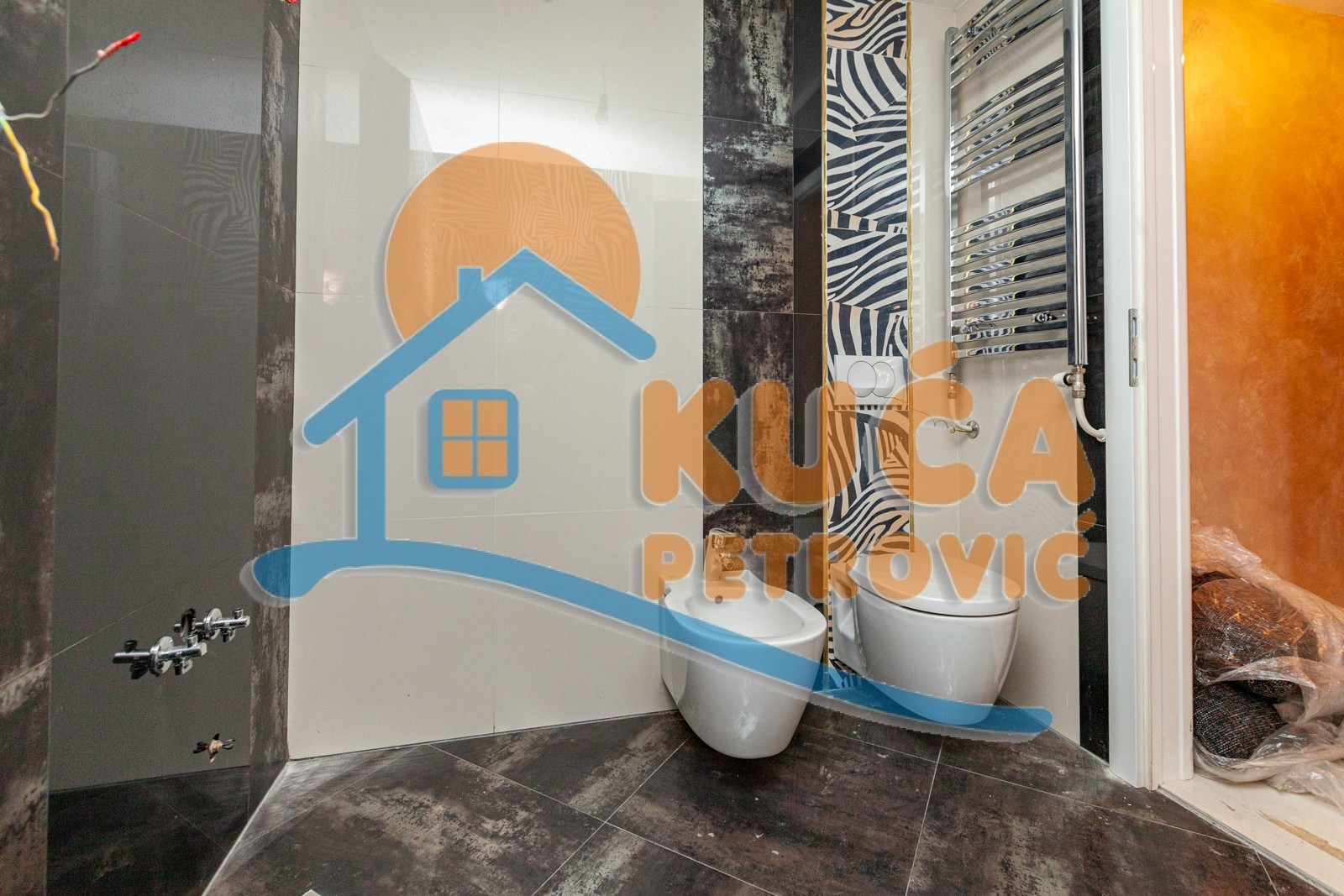 četvorosoban stan, 155 m2, Centar, Stanoja Bunuševca ID: p-05541 8