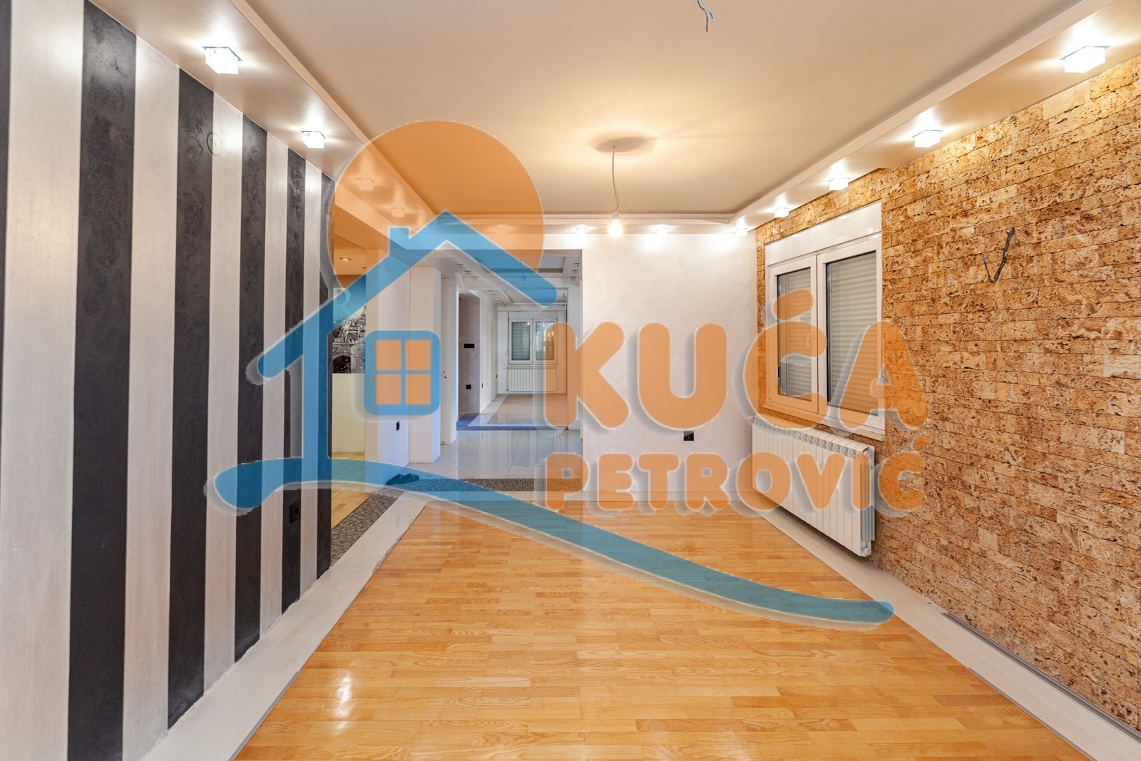 četvorosoban stan, 155 m2, Centar, Stanoja Bunuševca ID: p-05541 1