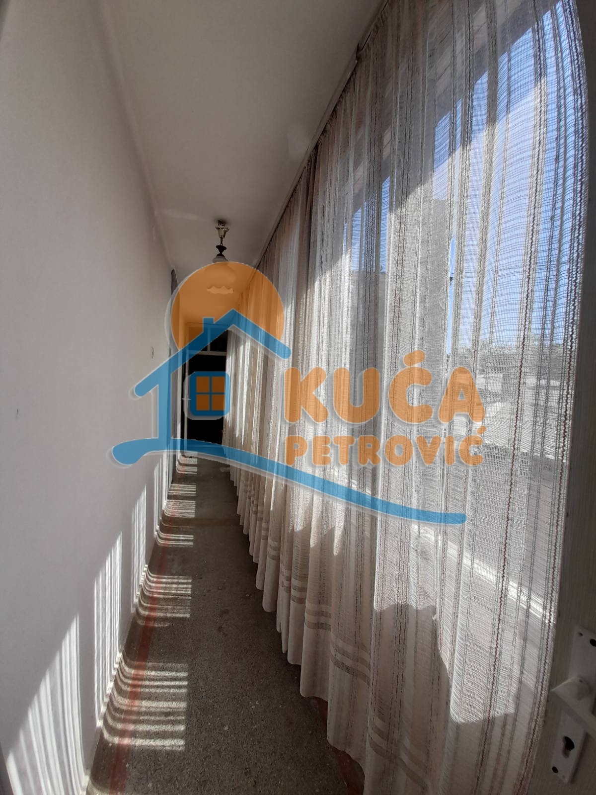 Lokal, 158 m2, Marger, Takovska ID: i-011282 1