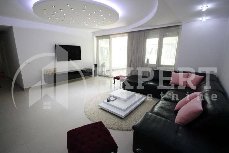 četvorosoban stan, 186 m2, Medijana, Cara Dušana ID: p-0682 2