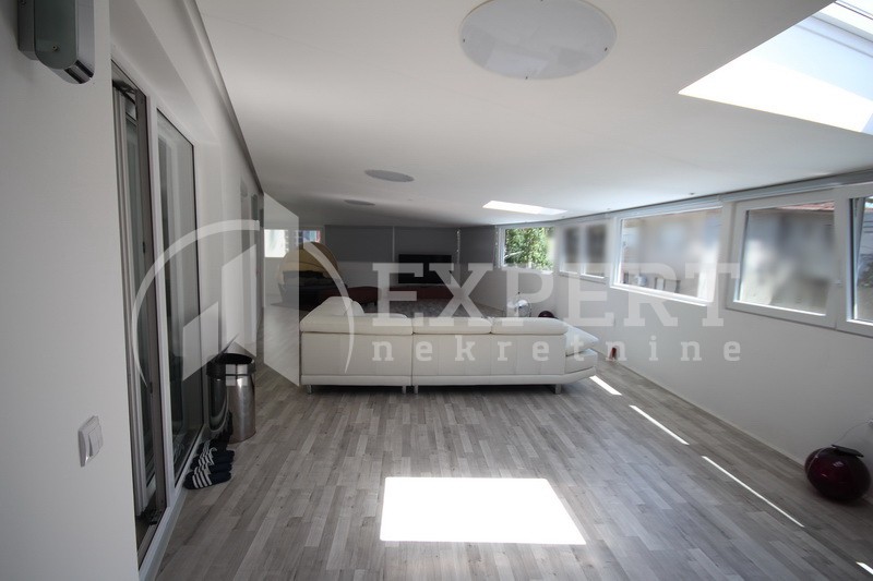 četvorosoban stan, 186 m2, Medijana, Cara Dušana ID: p-0682 9