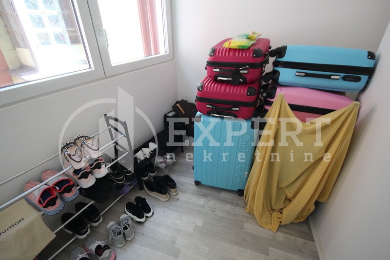 četvorosoban stan, 186 m2, Medijana, Cara Dušana ID: p-0682 19