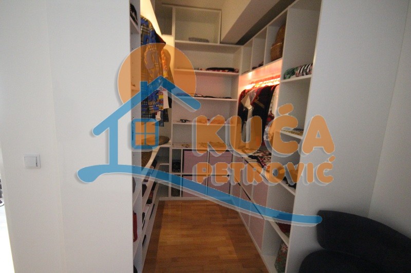 četvorosoban stan, 186 m2, Medijana, Cara Dušana ID: p-0682 11