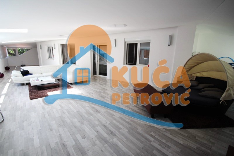 četvorosoban stan, 186 m2, Medijana, Cara Dušana ID: p-0682 4