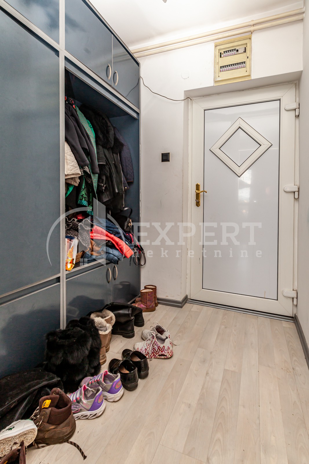 četvorosoban stan, 200 m2, Bulevar Nemanjića, Bulevar Nemanjića ID: p-08729 14