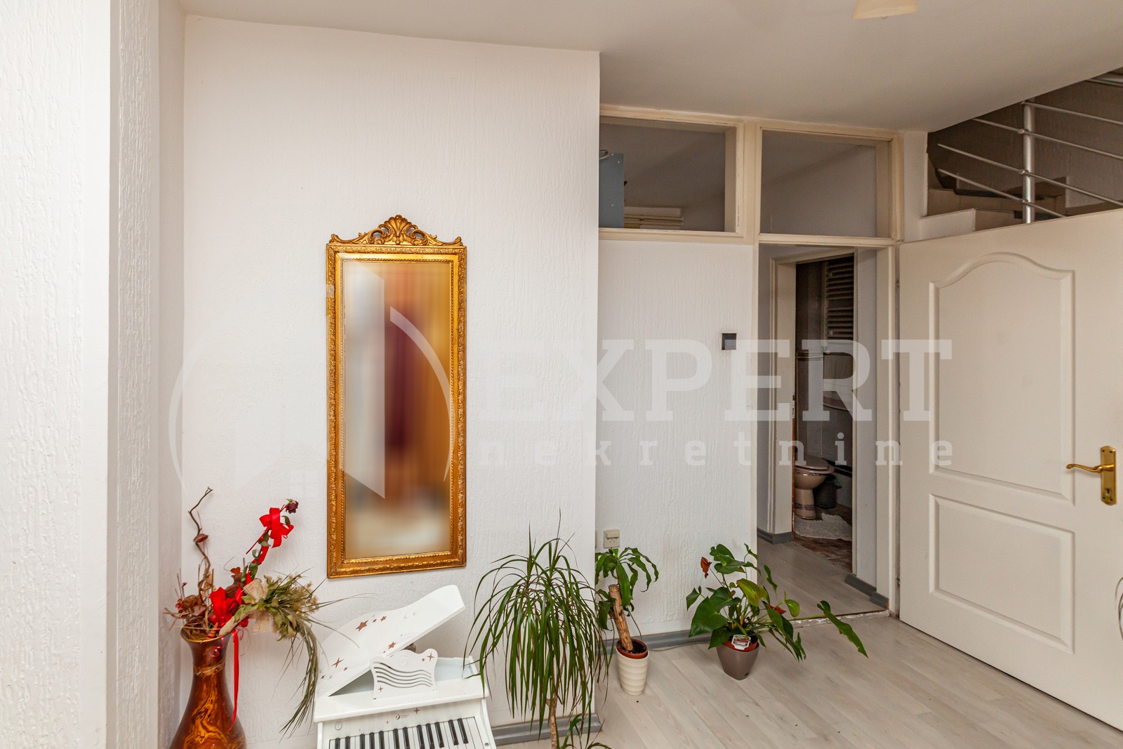 četvorosoban stan, 200 m2, Bulevar Nemanjića, Bulevar Nemanjića ID: p-08729 16