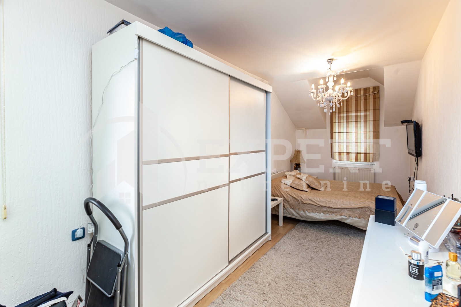 četvorosoban stan, 200 m2, Bulevar Nemanjića, Bulevar Nemanjića ID: p-08729 24