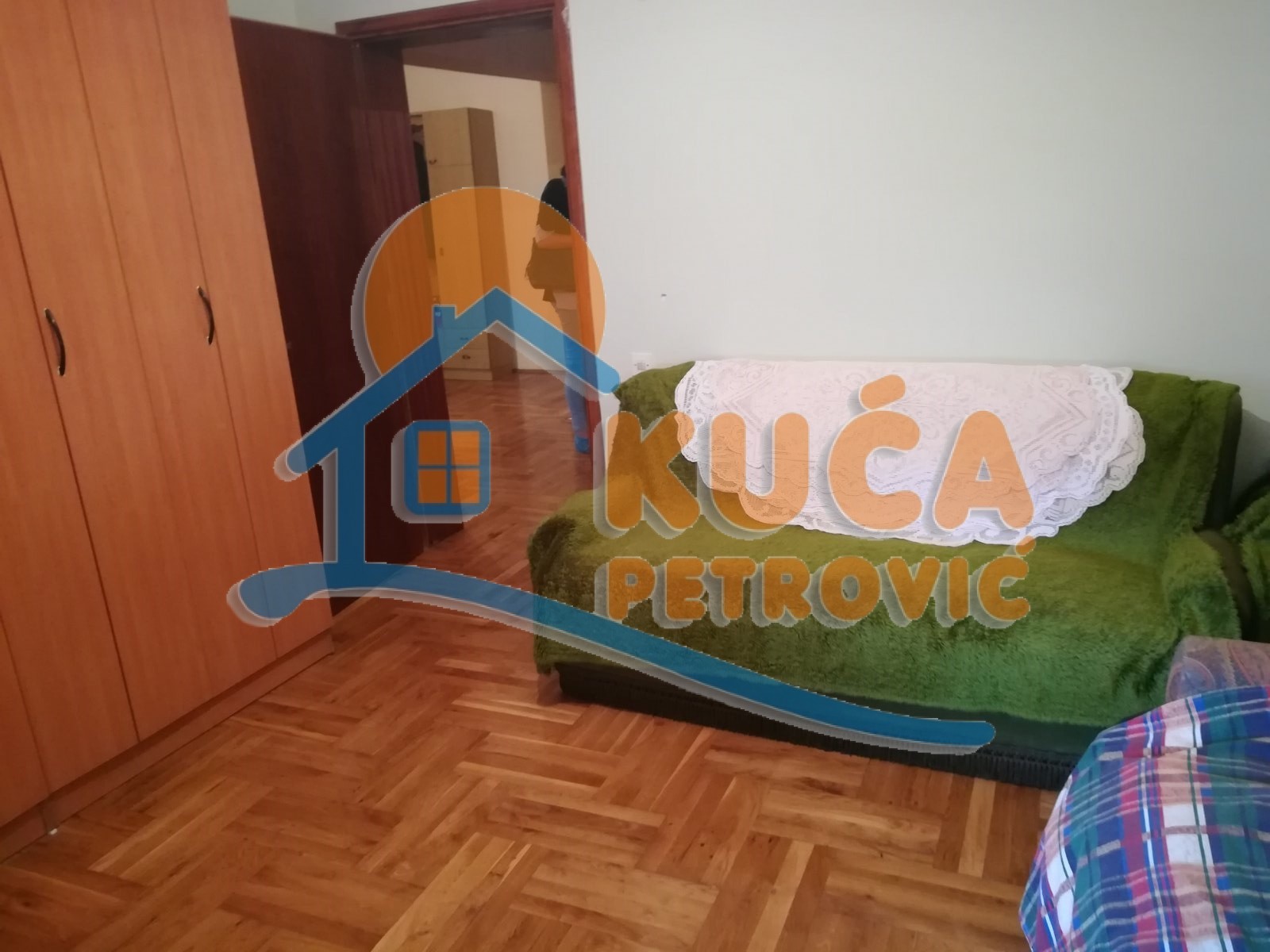 četvorosoban stan, 210 m2, Ćalije, Bagremova ID: i-03660 4