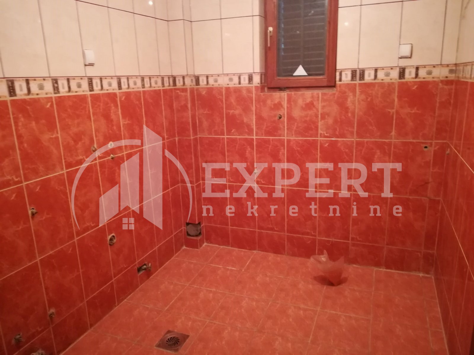 četvorosoban stan, 210 m2, Ćalije, Bagremova ID: i-03660 12