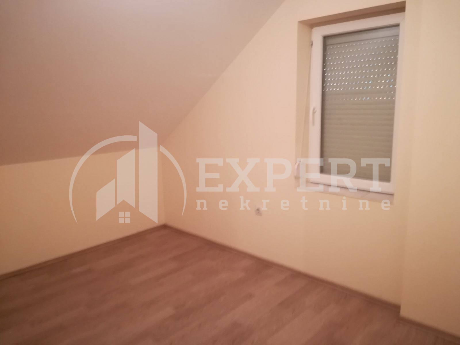 četvorosoban stan, 210 m2, Ćalije, Bagremova ID: i-03660 14