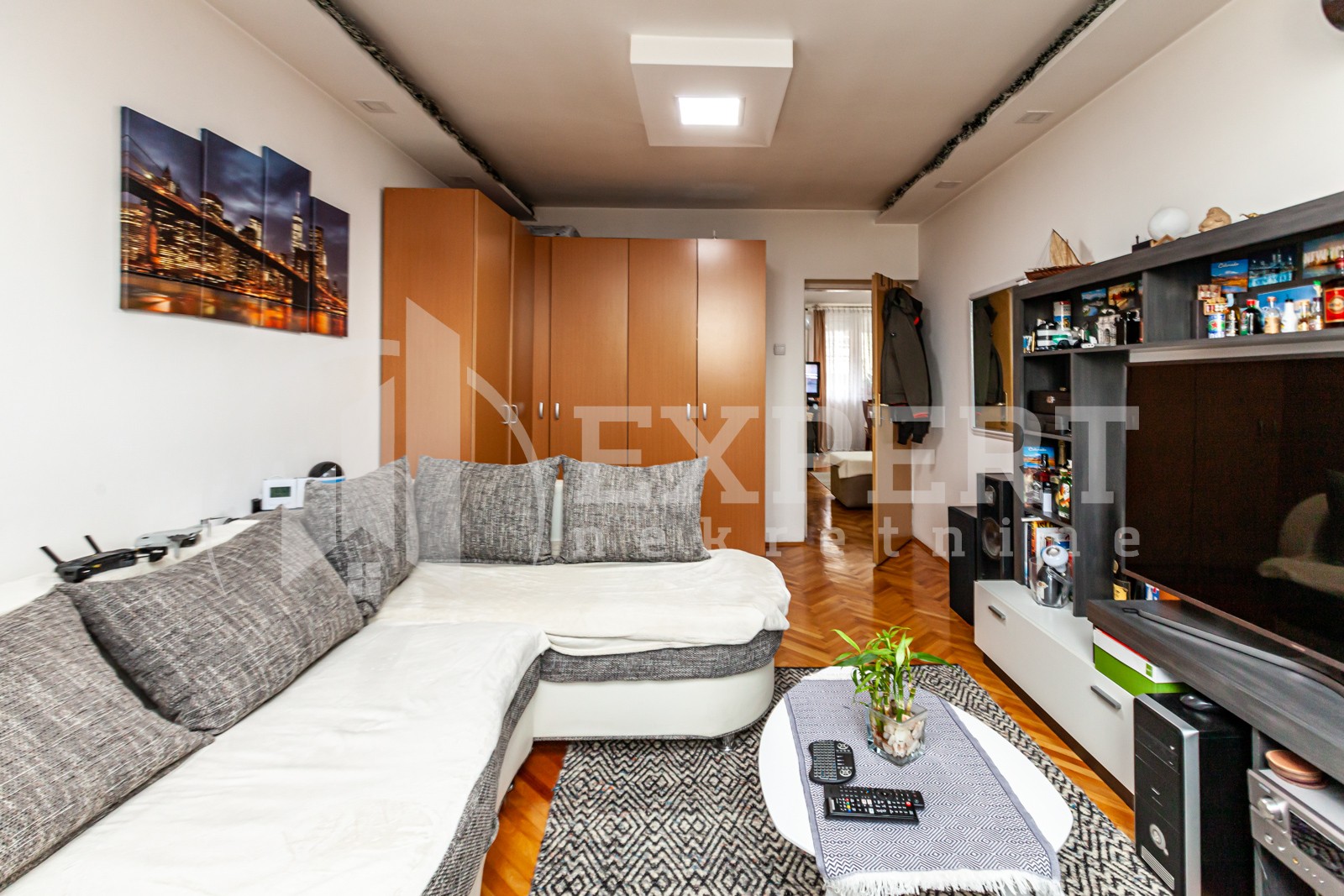 četvorosoban stan, 75 m2, Centar, Generala Milojka Lešjanina ID: p-08315 5