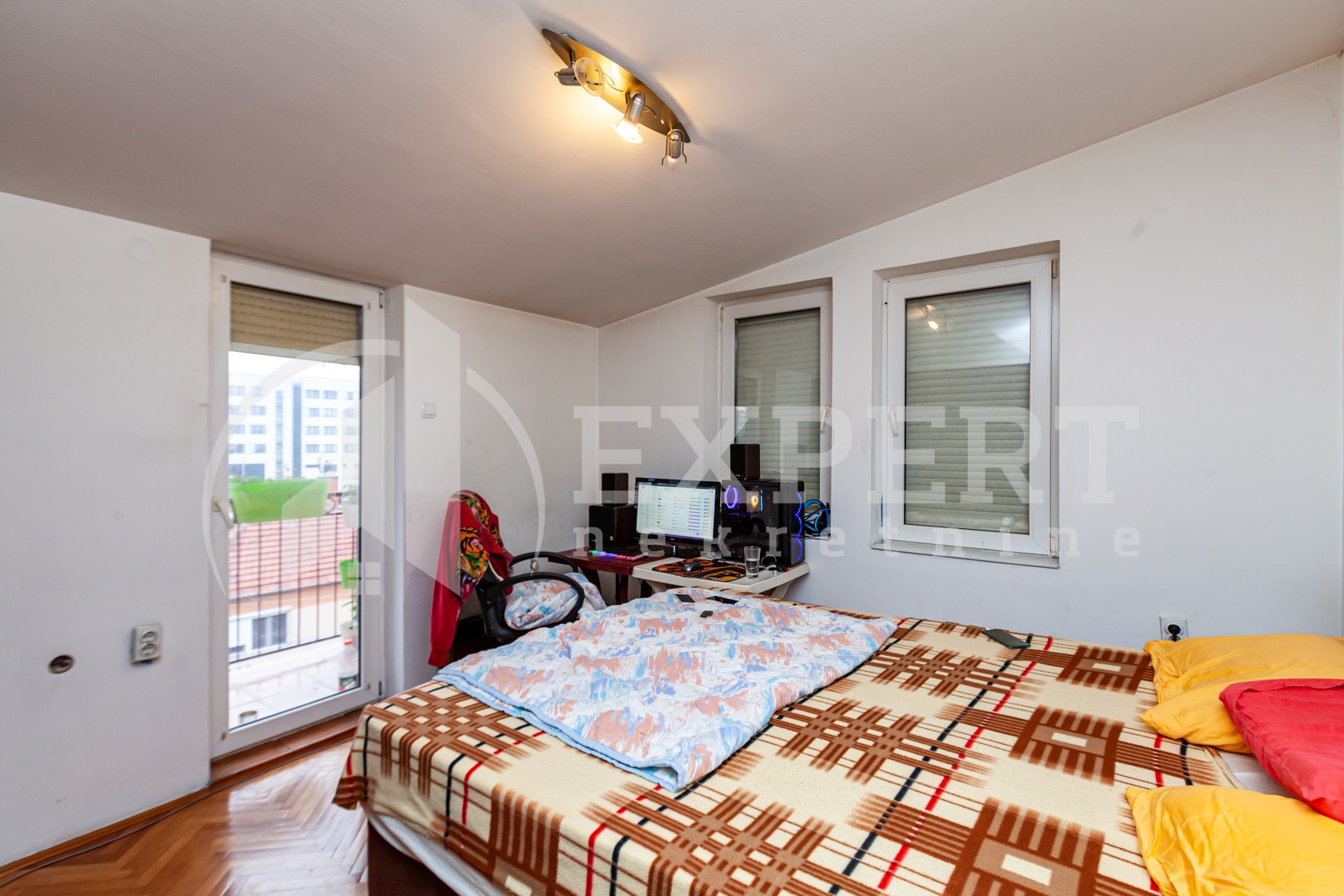četvorosoban stan, 86 m2, Dom zdravlja, Vojvode Tankosića ID: p-07561 11