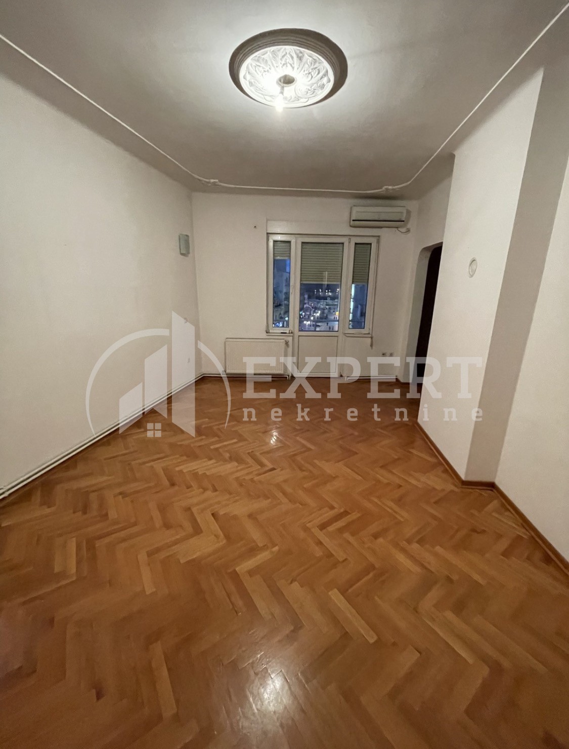 četvorosoban stan, 92 m2, Centar, Obrenovićeva ID: i-09939 1