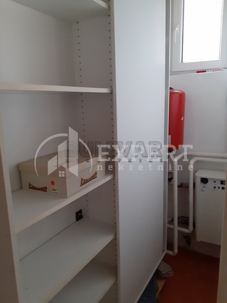 četvorosoban stan, 92 m2, Centar, Obrenovićeva ID: i-09939 7