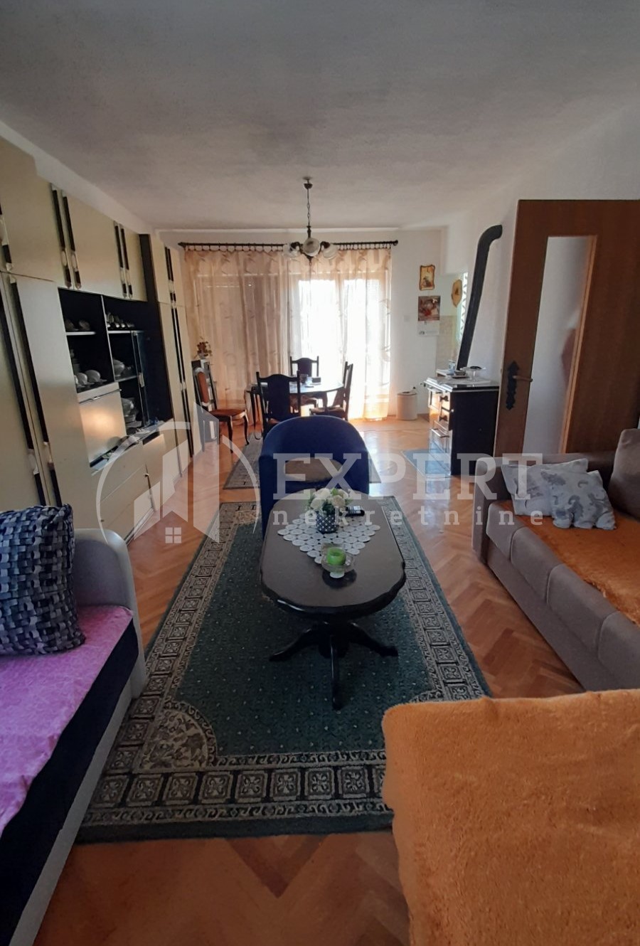 četvorosobna kuća, 130 m2, Mramorsko Brdo, Mramorsko brdo ID: p-09471 1