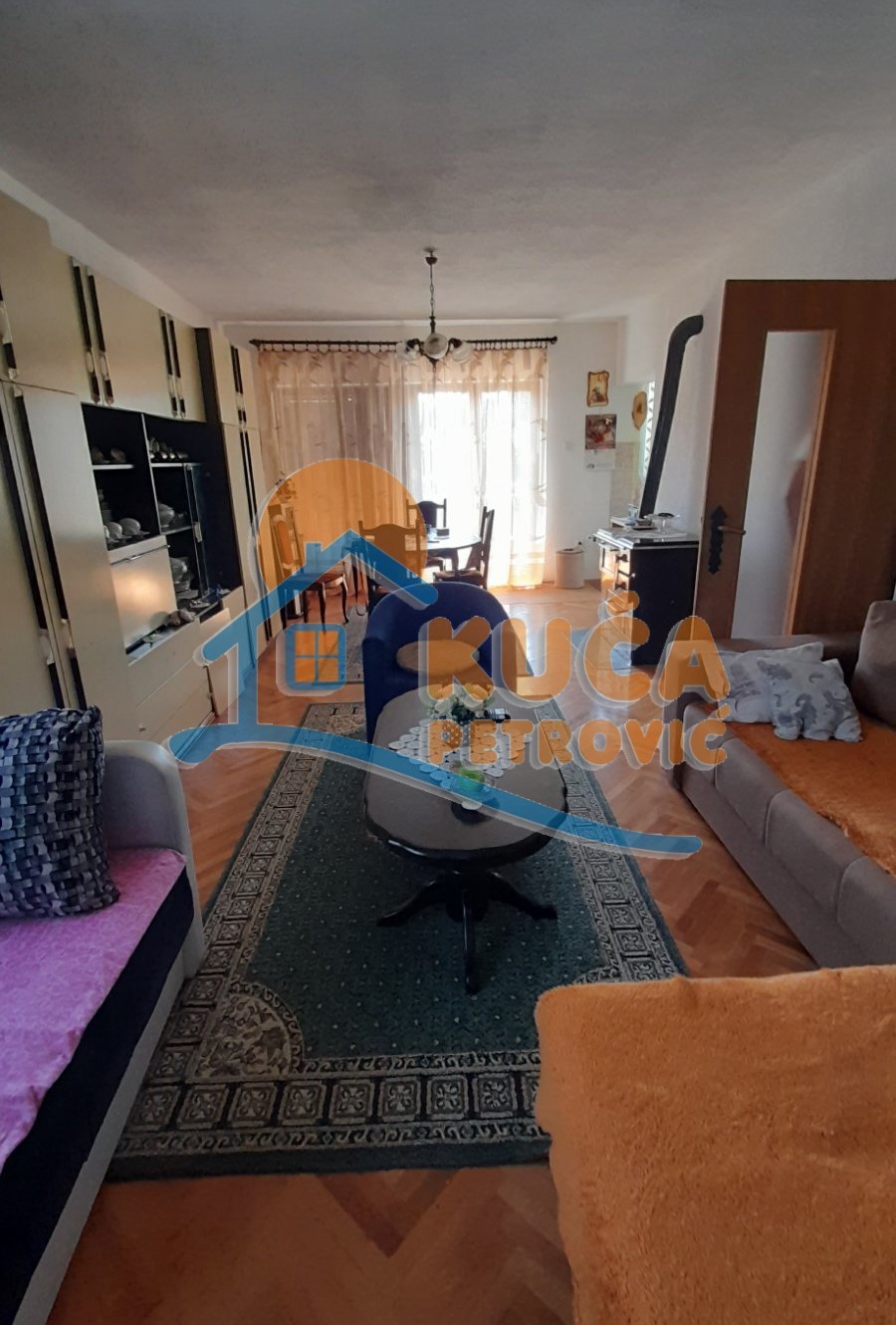 četvorosobna kuća, 130 m2, Mramorsko Brdo, Mramorsko brdo ID: p-09471 1
