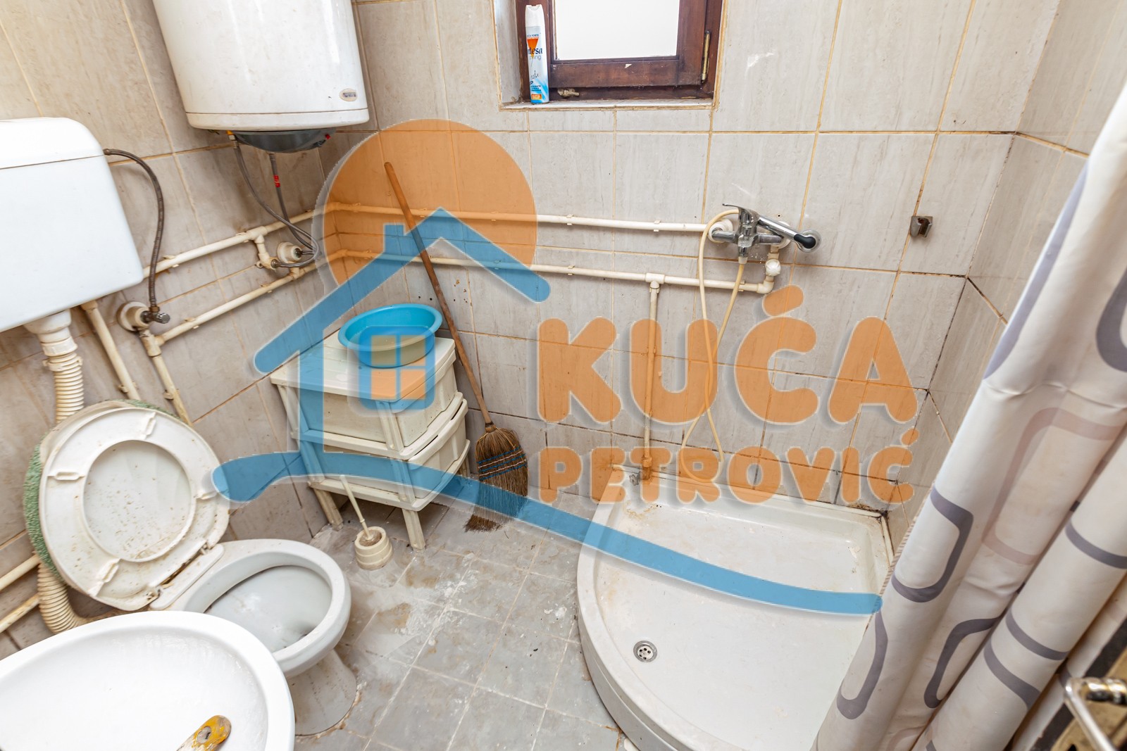 četvorosobna kuća, 140 m2, Crveni krst, Moravska ID: p-07923 12