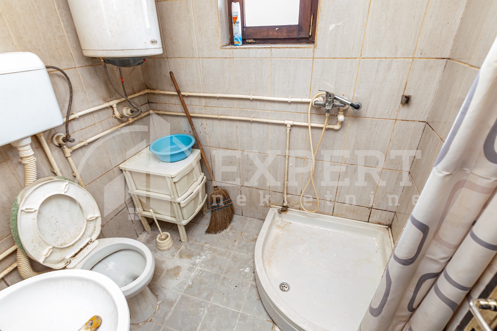 četvorosobna kuća, 140 m2, Crveni krst, Moravska ID: p-07923 12