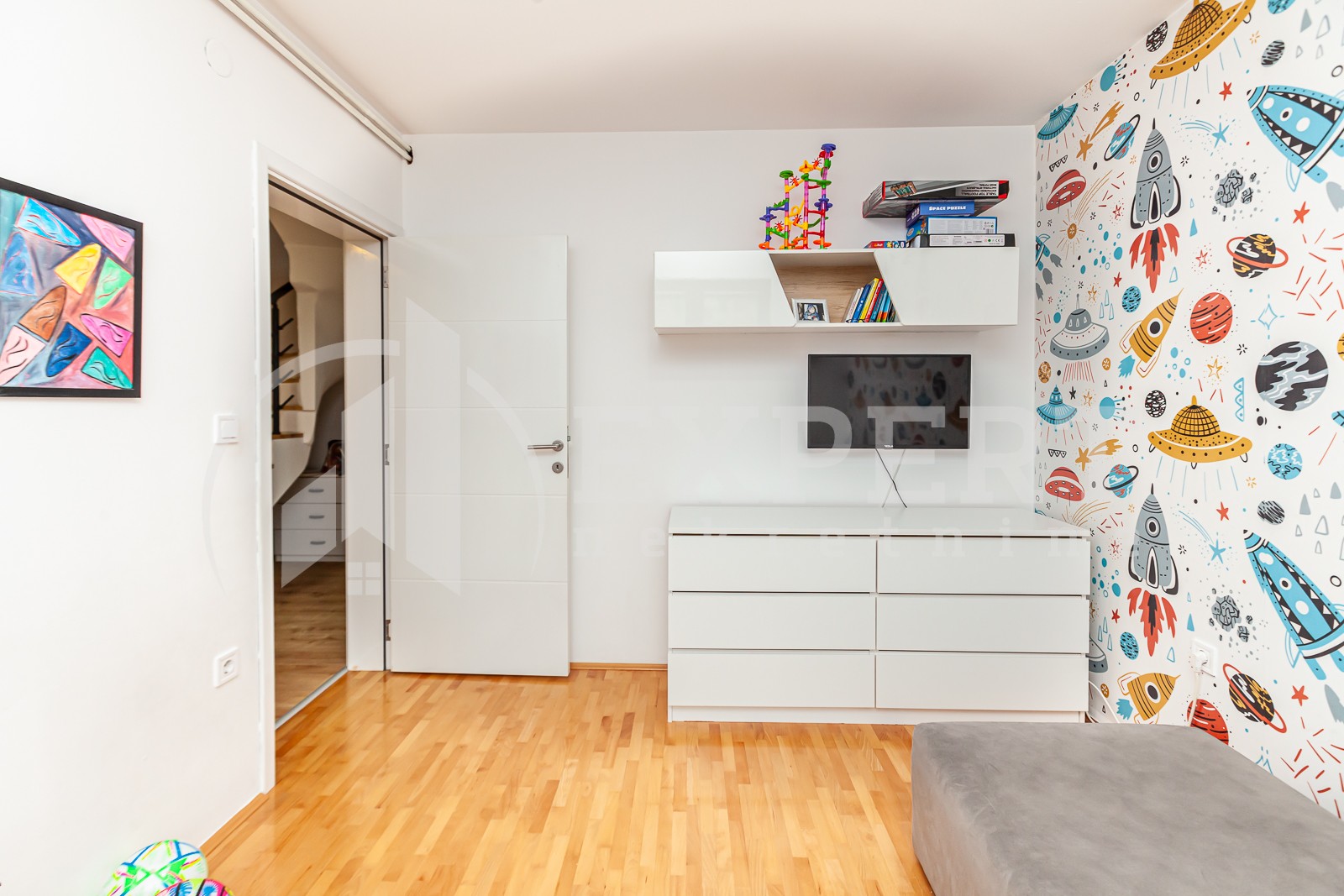 četvorosobna kuća, 150 m2, Kičevo, Šumadijska ID: p-09307 8