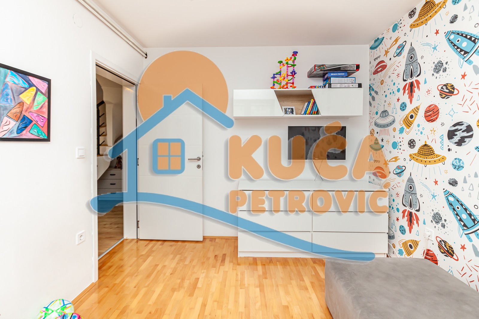 četvorosobna kuća, 150 m2, Kičevo, Šumadijska ID: p-09307 8