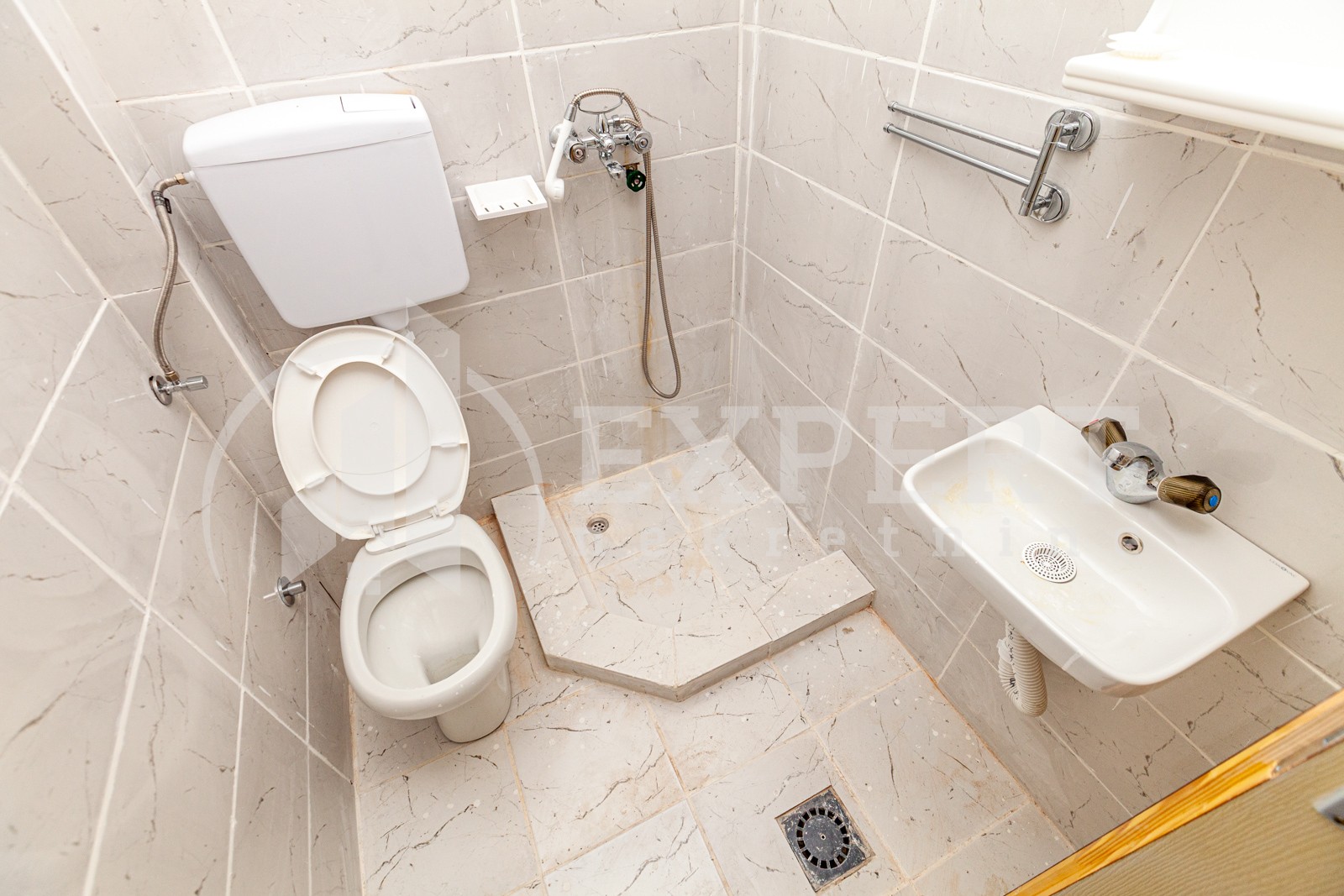 četvorosobna kuća, 170 m2, Crveni krst, Berčinac ID: p-03891 21