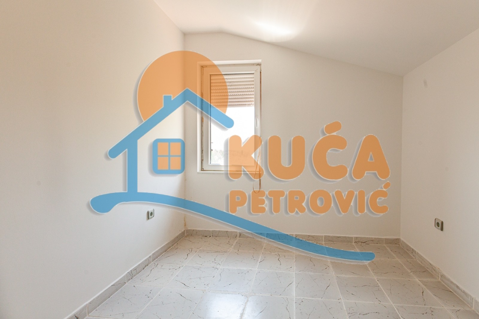 četvorosobna kuća, 170 m2, Crveni krst, Berčinac ID: p-03891 18