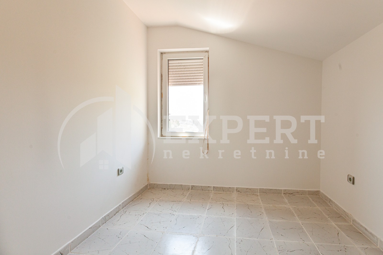 četvorosobna kuća, 170 m2, Crveni krst, Berčinac ID: p-03891 18