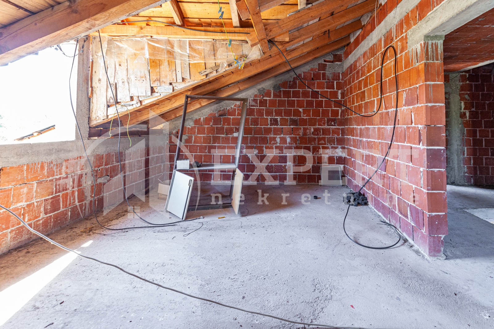 četvorosobna kuća, 180 m2, Malča, Malča ID: p-06471 12