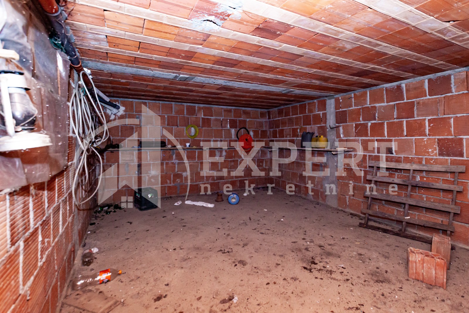 četvorosobna kuća, 180 m2, Malča, Malča ID: p-06471 16