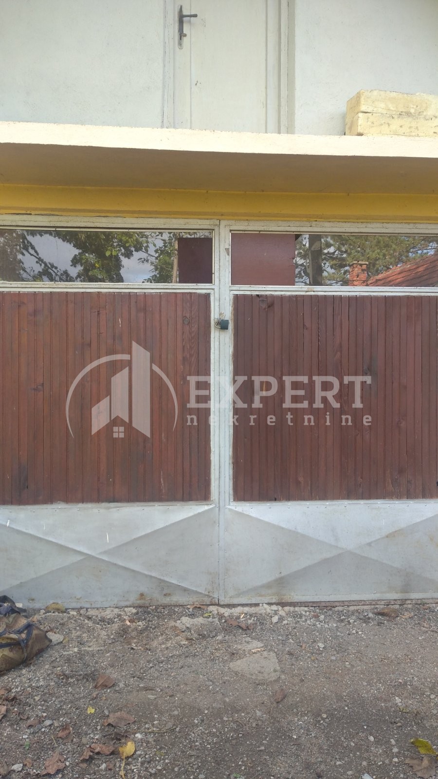 četvorosobna kuća, 183 m2, Ćele kula, Gabrovački put 2. prilaz ID: p-01725 3