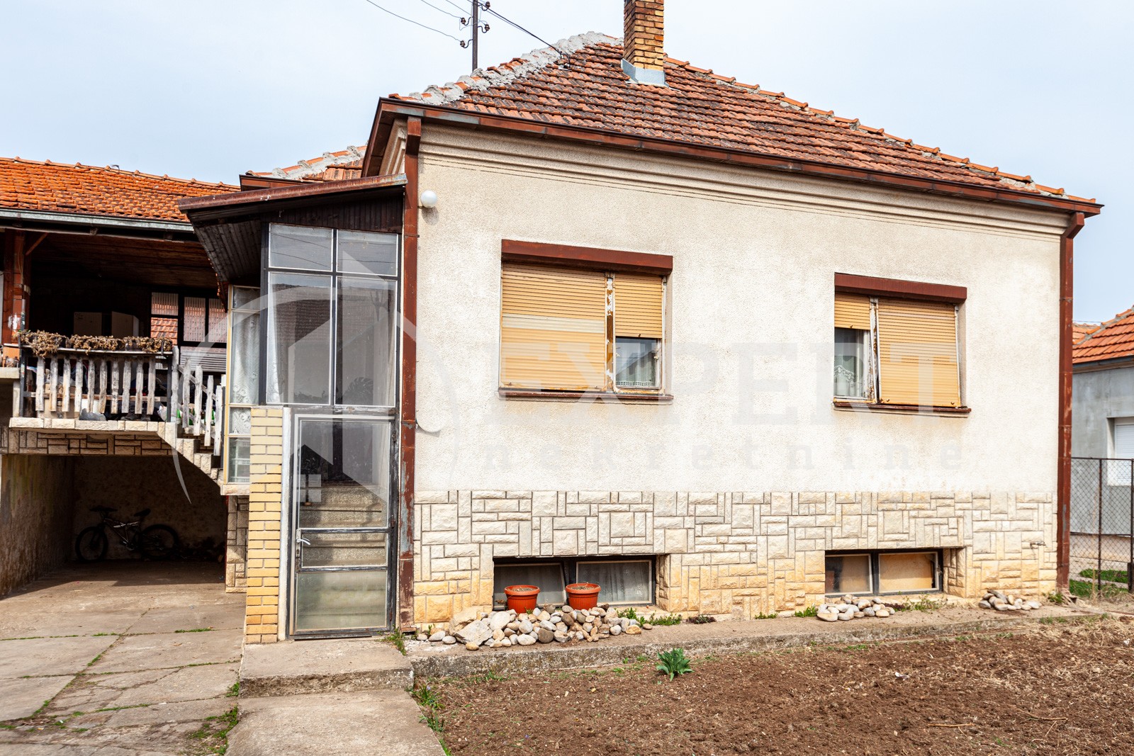 četvorosobna kuća, 200 m2, Crveni krst, Bulevar 12.februar ID: p-05471 3