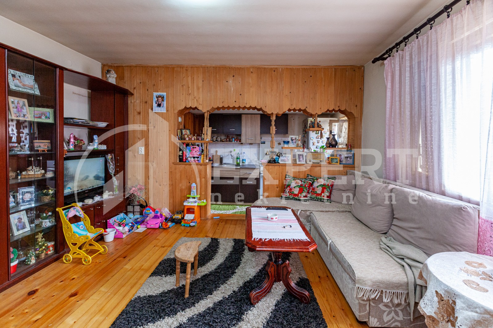 četvorosobna kuća, 200 m2, Crveni krst, Bulevar 12.februar ID: p-05471 15