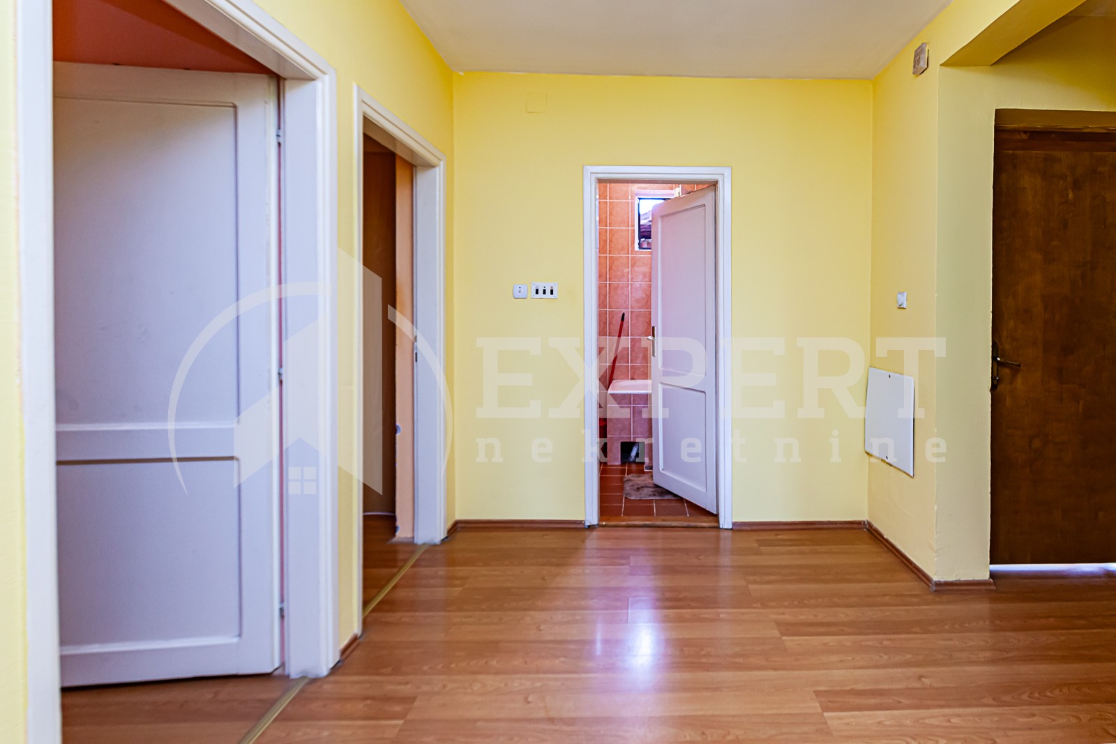 četvorosobna kuća, 204 m2, Durlan, Knjazevačka ID: p-09337 7