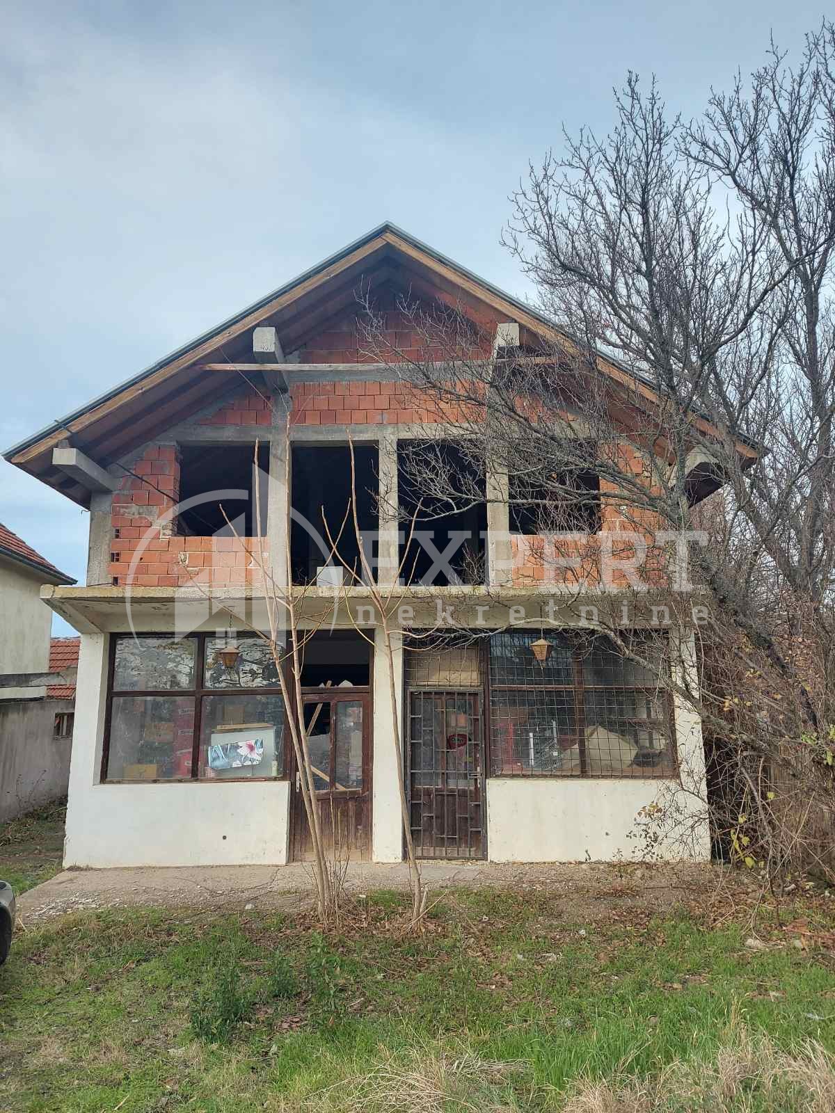 četvorosobna kuća, 212 m2, Draževac, Autoput ID: p-05444 2