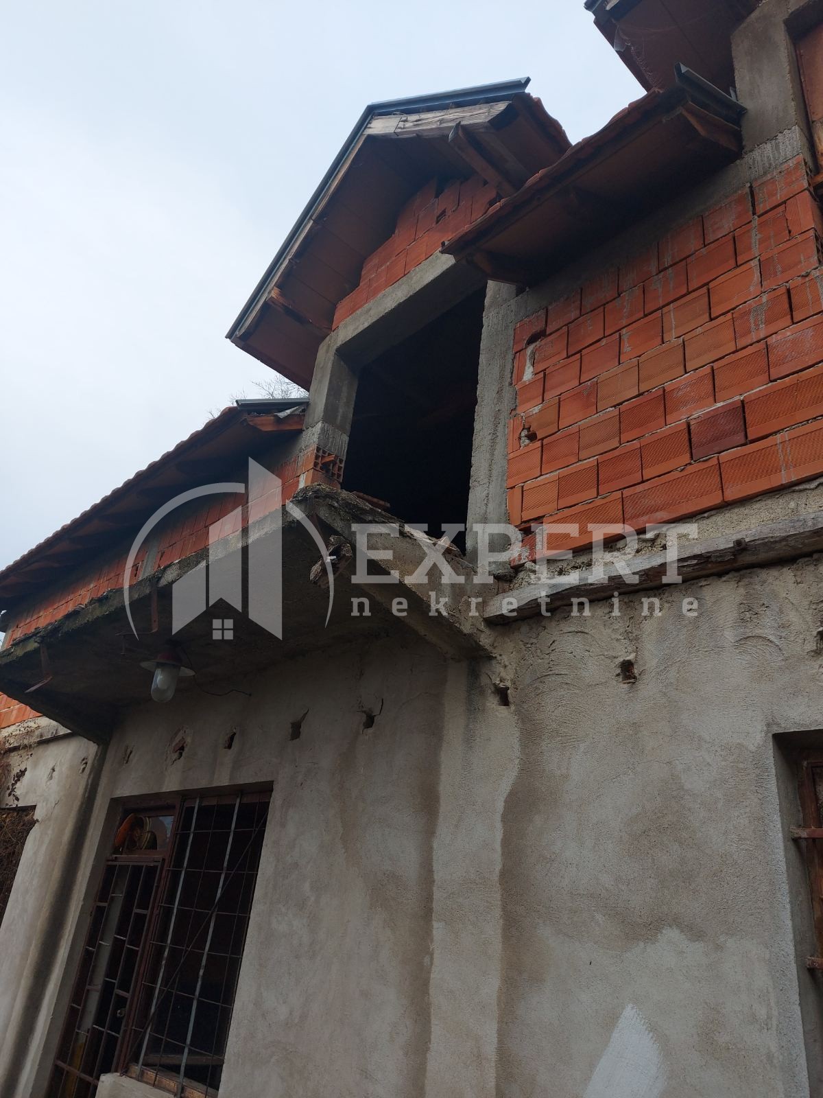 četvorosobna kuća, 212 m2, Draževac, Autoput ID: p-05444 4