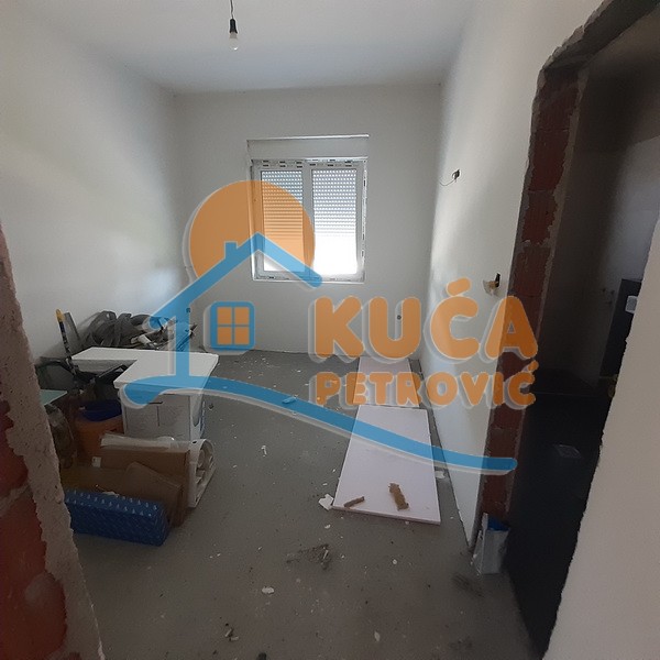 četvorosobna kuća, 220 m2, Donji Komren, Ratarska ID: p-09022 12