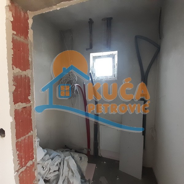 četvorosobna kuća, 220 m2, Donji Komren, Ratarska ID: p-09022 8