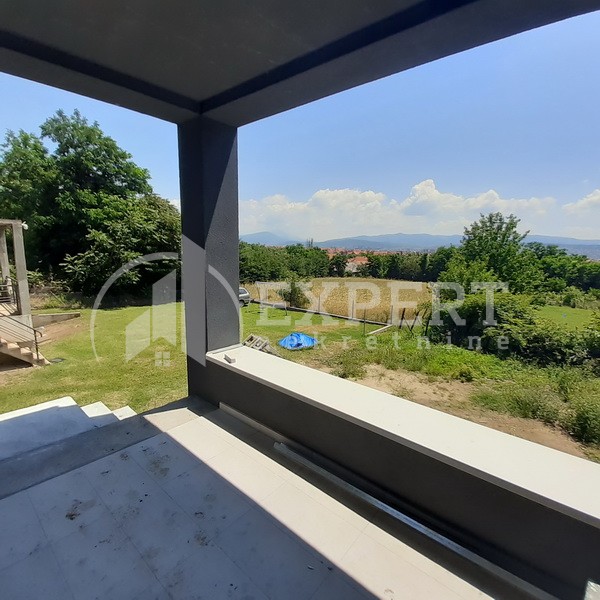 četvorosobna kuća, 220 m2, Donji Komren, Ratarska ID: p-09022 6