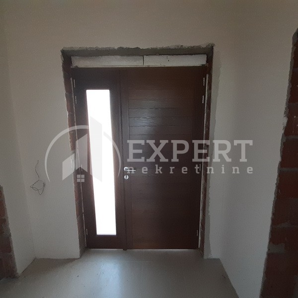 četvorosobna kuća, 220 m2, Donji Komren, Ratarska ID: p-09022 7