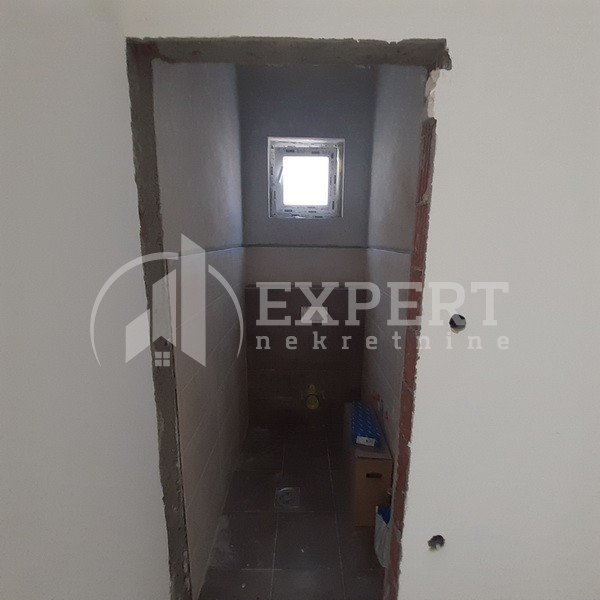 četvorosobna kuća, 220 m2, Donji Komren, Ratarska ID: p-09022 9