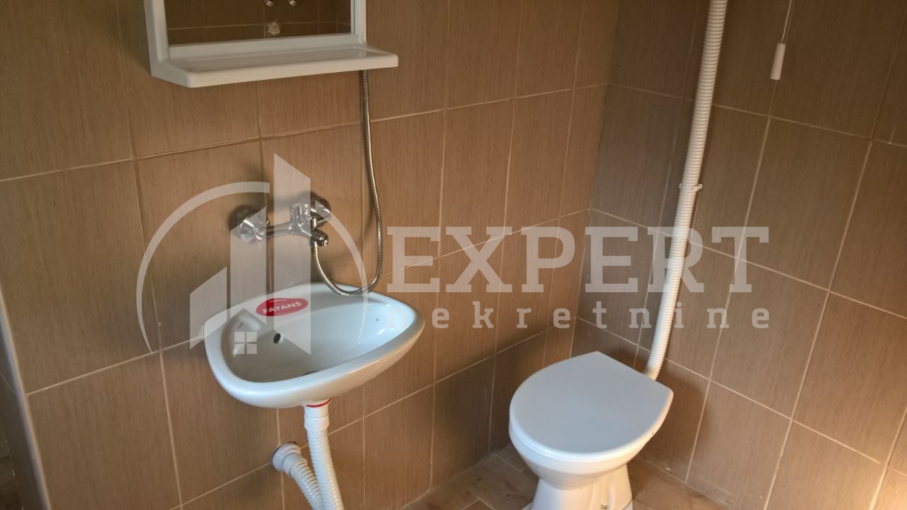 četvorosobna kuća, 220 m2, Kraljevo opština, Nemanjina ID: p-0673 8
