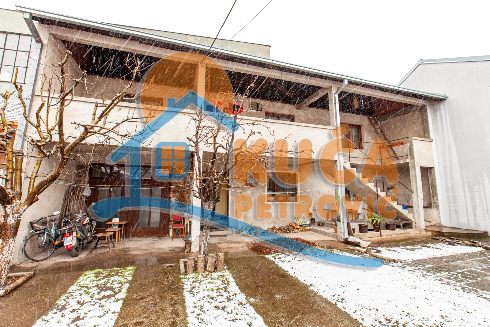 četvorosobna kuća, 221 m2, Centar, Mramorska ID: p-02658 11