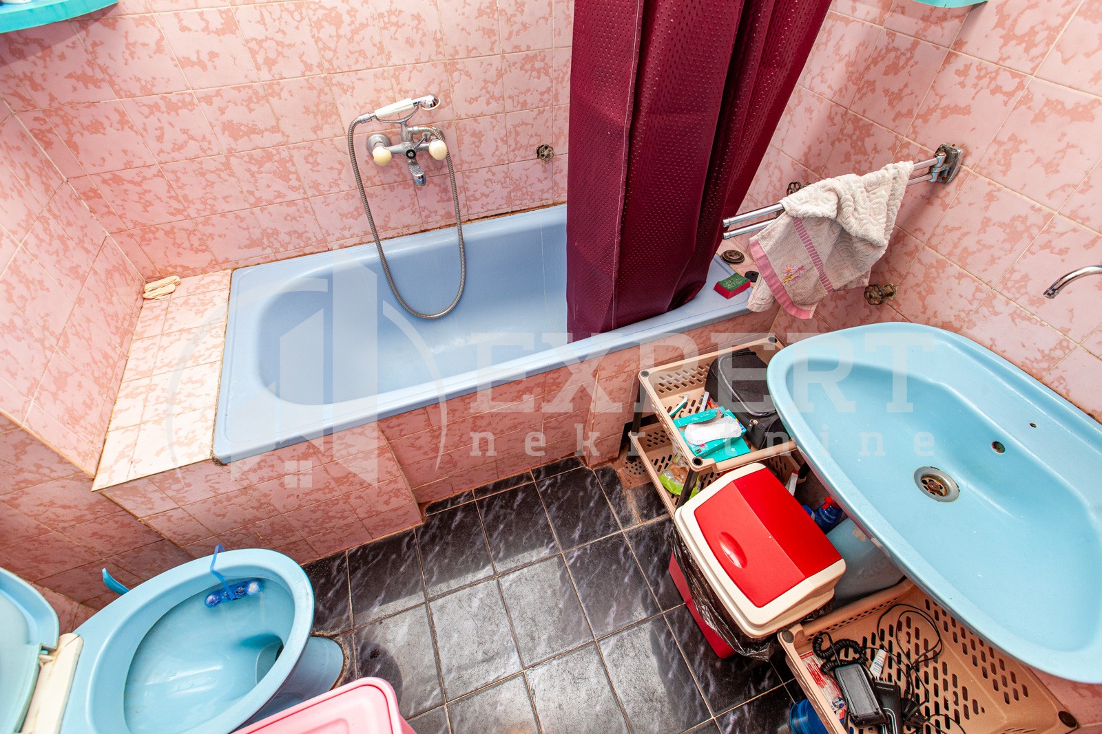 četvorosobna kuća, 221 m2, Centar, Mramorska ID: p-02658 18