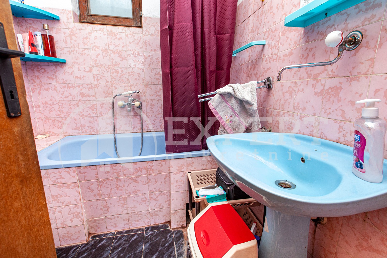 četvorosobna kuća, 221 m2, Centar, Mramorska ID: p-02658 19