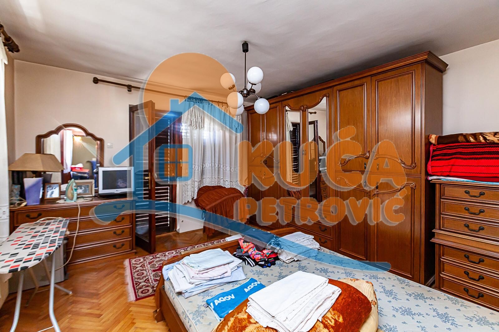 četvorosobna kuća, 235 m2, Obilićev Venac, Jug Bogdanova ID: p-011198 4