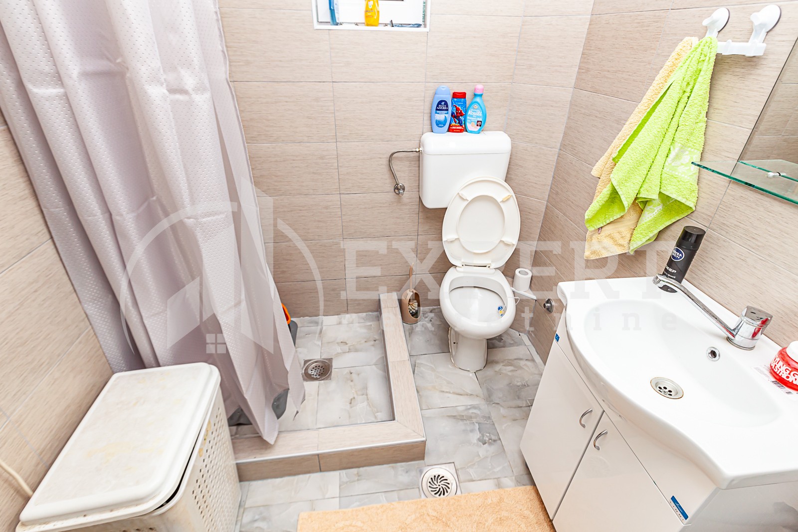 četvorosobna kuća, 240 m2, Duvanište, Branka Miljkovića ID: p-04753 12