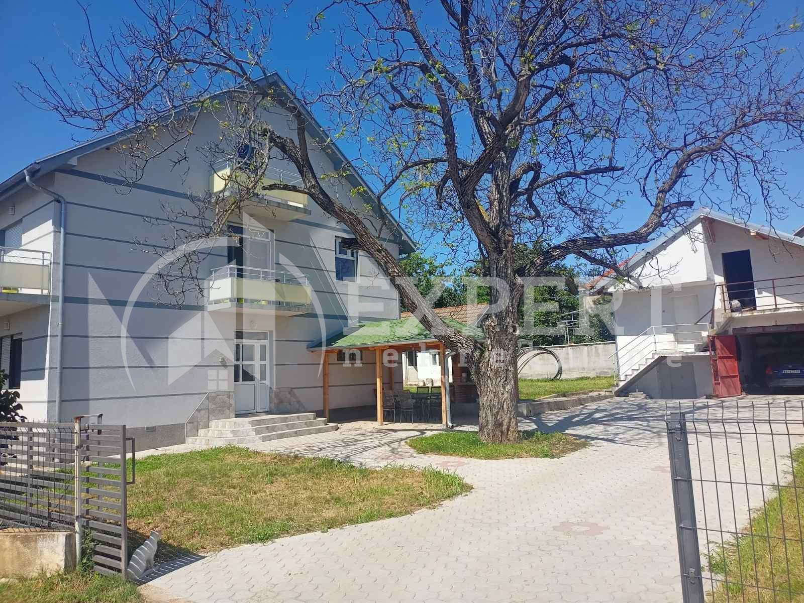 četvorosobna kuća, 240 m2, Palilula, Pasi poljana ID: p-010959 1